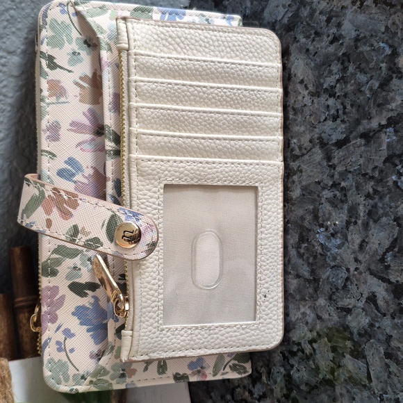 Nanette Lepore Floral Women's Wallet With Card Case - Picture 4 of 8